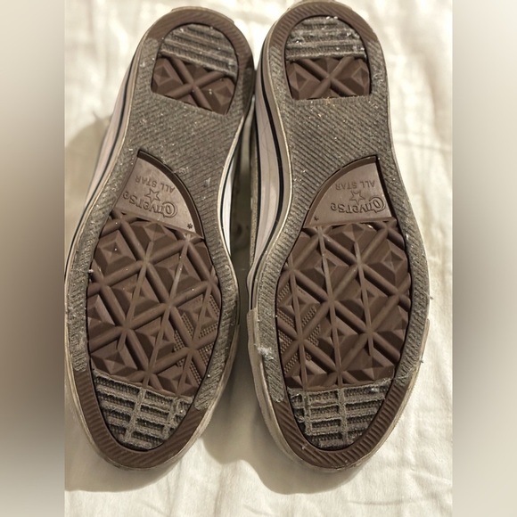 Converse Gold and White Sneakers - Picture 2 of 11